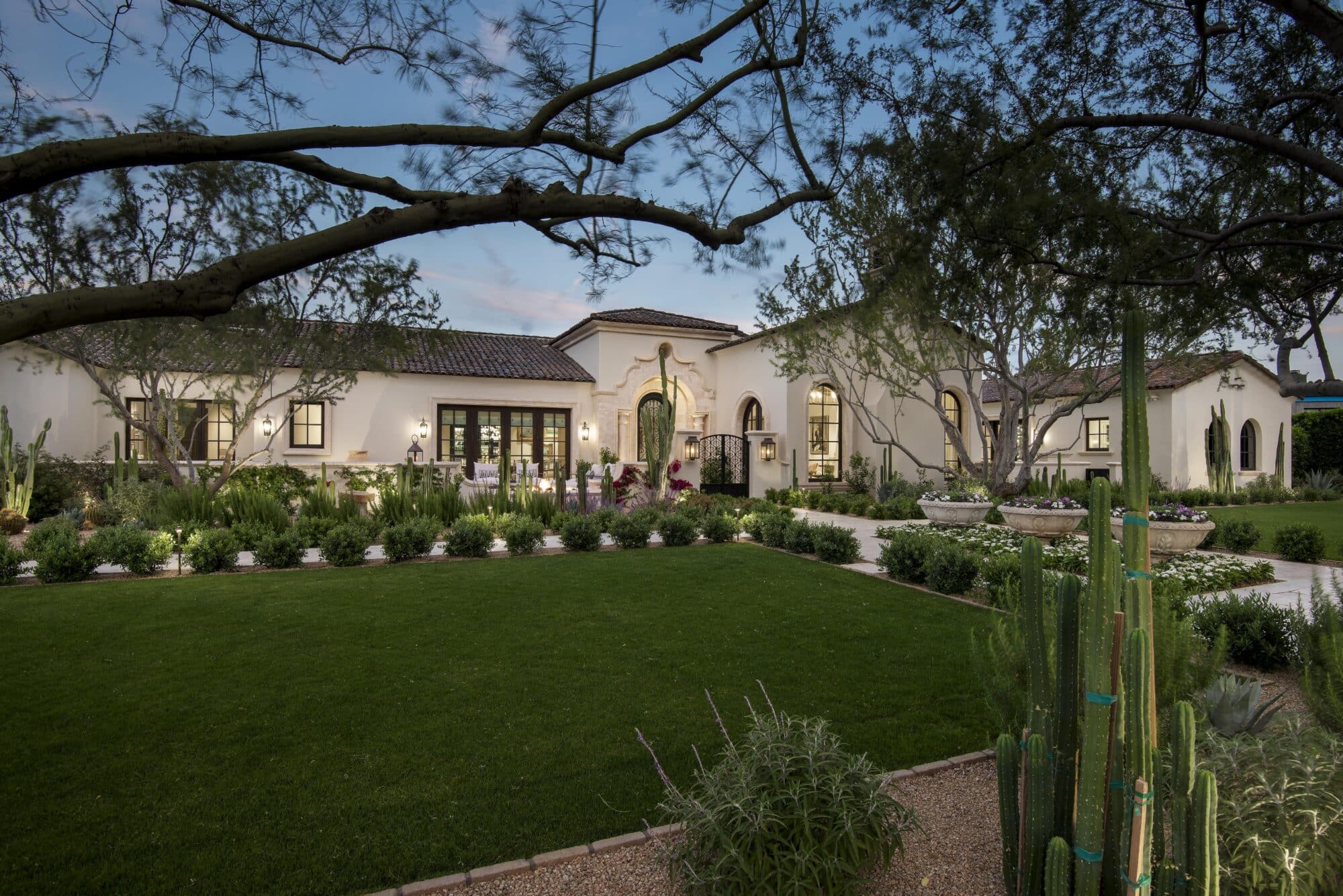 Member property — McDowell Mountain hillside residence